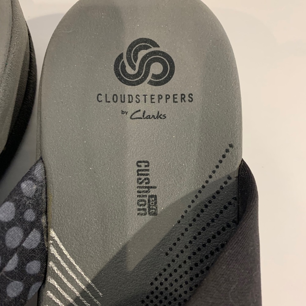 CLOUDSTEPPERS by Clark’s A Cute Sandal - Picture 2 of 4